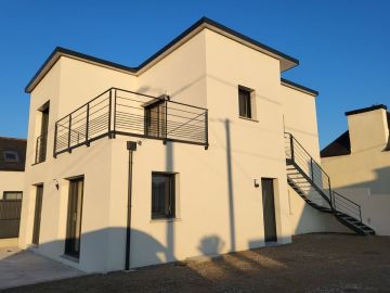 🏠 REALISATION - LOCATIF

▶ Création de deux logements pour du locatif 

✅ RDC : Grand espace de vie de 38 m², cellier, 2 chambres, 1 salle de bains et...